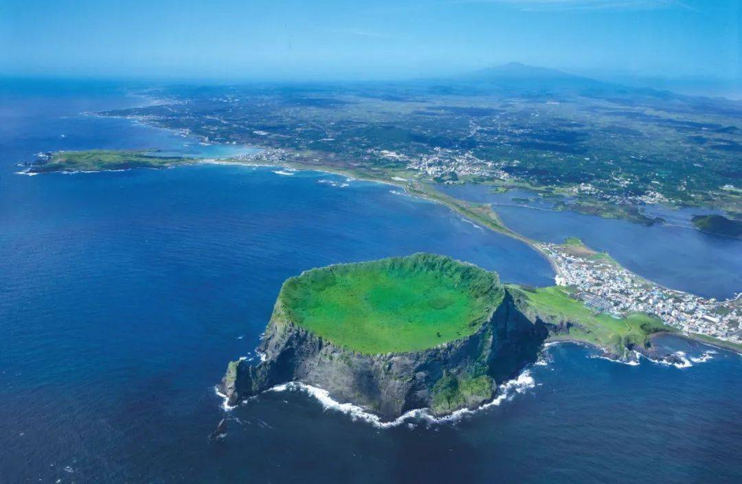 全球14个最令人惊叹的岛屿新葡京博彩终极海岛榜单：(图4)